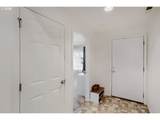 912 Twelfth St - Photo 4