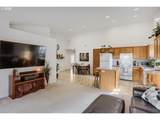 912 Twelfth St - Photo 6