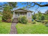 700 Oak St - Photo 1