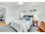 5627 Henderson St - Photo 22