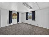 1384 Akins Dr - Photo 17