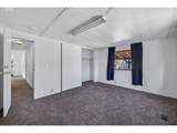 1384 Akins Dr - Photo 18
