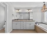 2081 Silverstone Dr - Photo 27