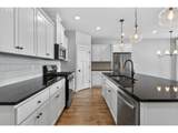 2081 Silverstone Dr - Photo 5