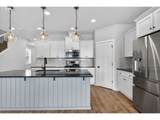 2081 Silverstone Dr - Photo 9