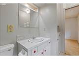 1195 Hallinan St - Photo 18
