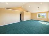 144 Duane St - Photo 11