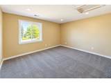 144 Duane St - Photo 12