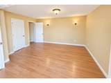 144 Duane St - Photo 16