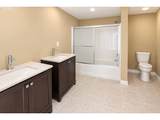 144 Duane St - Photo 17