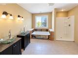 144 Duane St - Photo 23