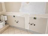 144 Duane St - Photo 36