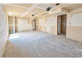 144 Duane St - Photo 40