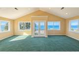 144 Duane St - Photo 6