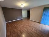 1106 11TH Ave - Photo 4