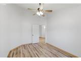 738 Roosevelt St - Photo 32
