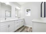 2493 8TH St - Photo 8