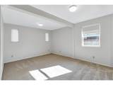 1208 Mcloughlin Blvd - Photo 16