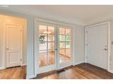 7058 Greenwich Ave - Photo 10