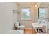 7058 Greenwich Ave - Photo 17