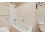7058 Greenwich Ave - Photo 19