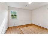 381 Wisconsin St - Photo 14