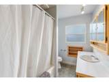 381 Wisconsin St - Photo 16