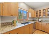 2935 Thurman St - Photo 15