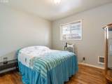 11726 Oak St - Photo 17