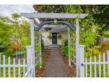 622 Hayter St - Photo 29