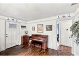 622 Hayter St - Photo 5