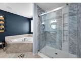 401 16TH St - Photo 18