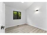 512 Eastman Pkwy - Photo 33