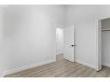 512 Eastman Pkwy - Photo 36