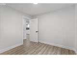 512 Eastman Pkwy - Photo 43
