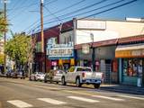 2137 Everett St - Photo 25