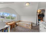 1220 Court Ave - Photo 26