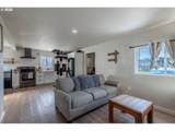 130 7TH St - Photo 15