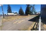 2123 Main St - Photo 1