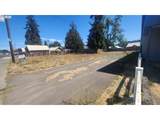 2123 Main St - Photo 3