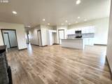 320 Riverwood Ct - Photo 2