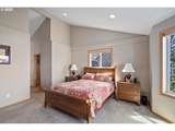 900 Bearberry Ln - Photo 17