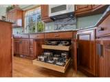 900 Bearberry Ln - Photo 9