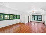 3957 Burnside St - Photo 16
