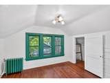 3957 Burnside St - Photo 17
