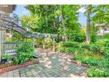 3957 Burnside St - Photo 20