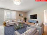 613 18TH St - Photo 10
