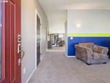 613 18TH St - Photo 5
