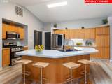 613 18TH St - Photo 9
