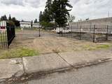 16119 Stark St - Photo 4